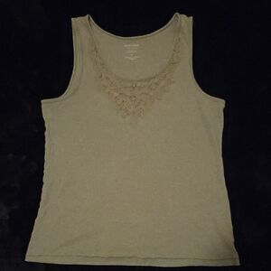 3/15🦇 Sonoma Olive Green Tank Top with Lace Accent
